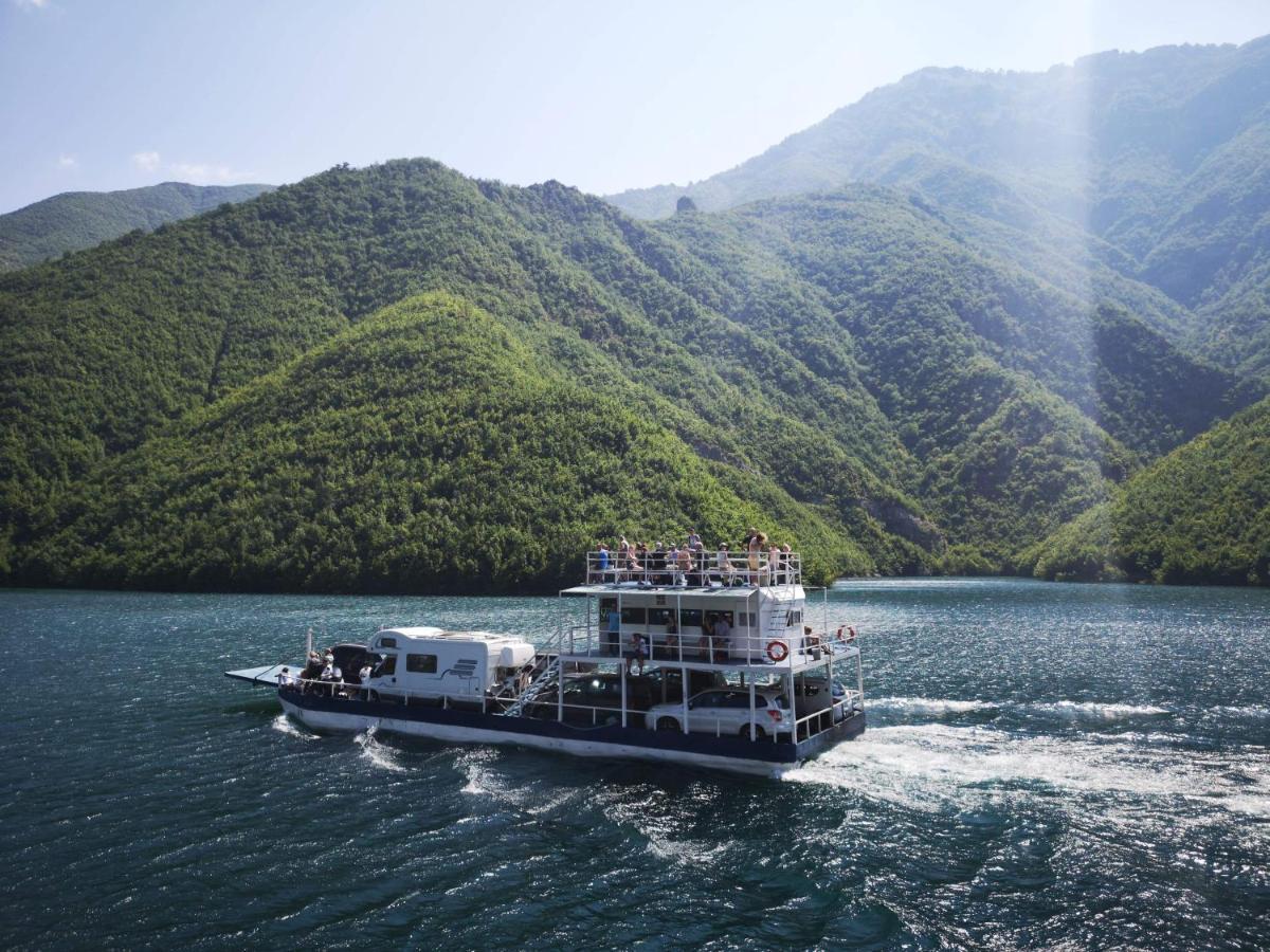 Rozafa Ferry & Accommodation Koman Екстер'єр фото